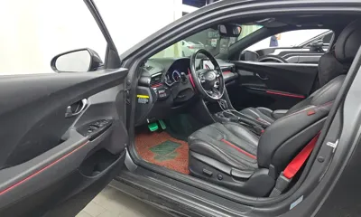 Hyundai Veloster 2018, 77184 км, за 7807.51 USD - фото 10