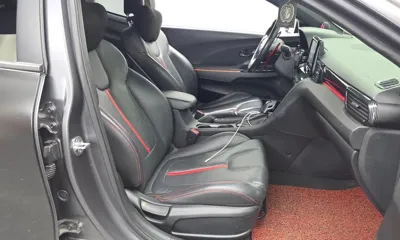 Hyundai Veloster 2018, 77184 км, за 7807.51 USD - фото 11