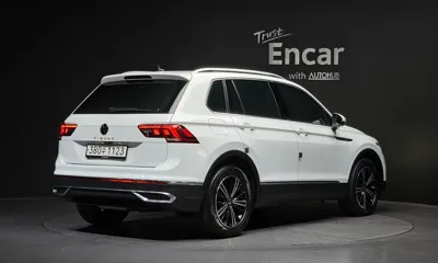 Volkswagen Tiguan 2022, 63889 км, за 21172.65 USD