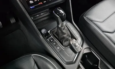 Volkswagen Tiguan 2022, 63889 км, за 21172.65 USD - фото 9