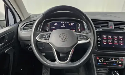 Volkswagen Tiguan 2022, 63889 км, за 21172.65 USD - фото 13