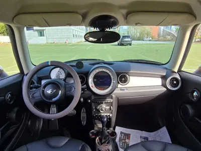 MINI Cooper 2012, 101239 км, за 2619.14 USD - фото 11