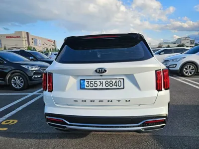 Kia Sorento 2021, 75472 км, за 15960.92 USD