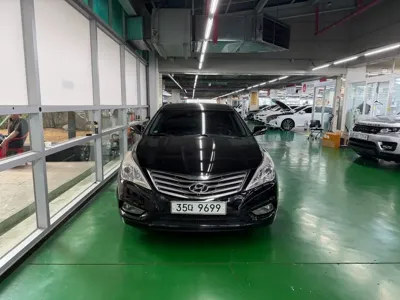 Hyundai Grandeur 2012, 171493 км, за 2487.86 USD