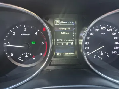 Hyundai Maxcruz 2017, 129857 км, за 8927.4 USD - фото 8