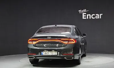 Hyundai Grandeur 2018, 143527 км, за 8912.32 USD