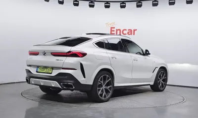 BMW X6 2021, 61731 км, за 22085.63 USD