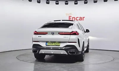 BMW X6 2021, 61731 км, за 22085.63 USD