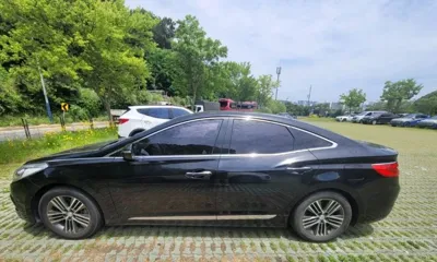Hyundai Grandeur 2014, 190000 км, за 3216.49 USD - фото 6