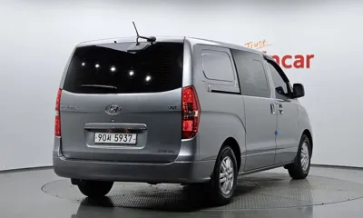 Hyundai Starex 2017, 64578 км, за 8998.95 USD