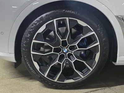 BMW X7 2025, 10603 км, за 82047.24 USD