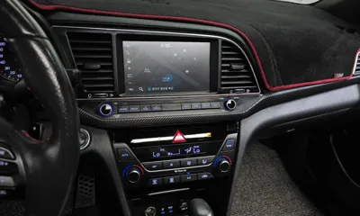Hyundai Avante 2018, 129270 км, за 7811.47 USD - фото 12