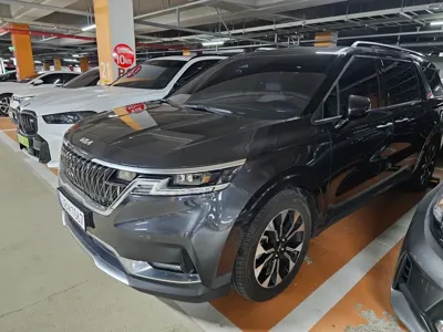 Kia Canival 2021, 139400 км, за 17178.72 USD