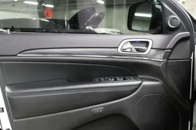 Jeep Cherokee 2019, 67500 км, за 12697.79 USD - фото 7