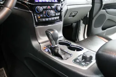 Jeep Cherokee 2019, 67500 км, за 12697.79 USD - фото 16