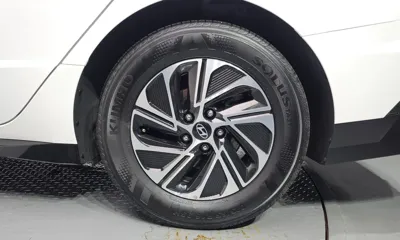 Hyundai Sonata 2024, 100760 км, за 15097.81 USD - фото 21