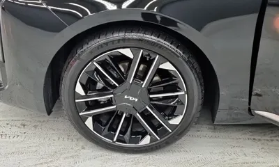 Kia K8 2025, 23828 км, за 29407.9 USD