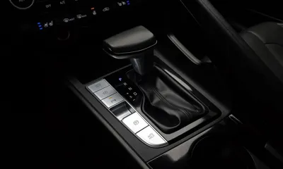 Hyundai Avante 2021, 62060 км, за 12165.93 USD - фото 9