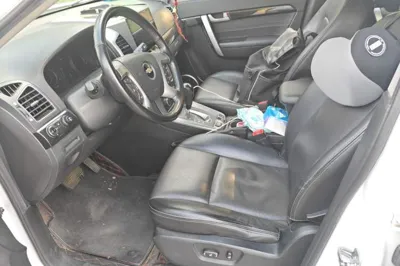 Chevrolet Captiva 2014, 140300 км, за 4917 USD - фото 12