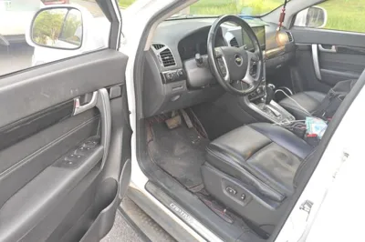 Chevrolet Captiva 2014, 140300 км, за 4917 USD - фото 13