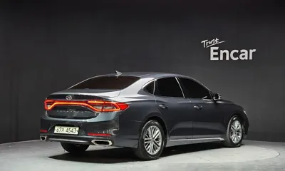 Hyundai Grandeur 2018, 117974 км, за 8403.91 USD