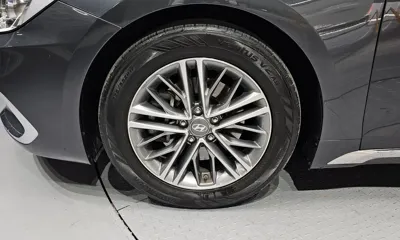 Hyundai Grandeur 2018, 117974 км, за 8403.91 USD