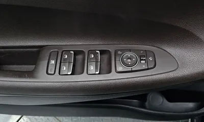 Hyundai Grandeur 2018, 117974 км, за 8400.07 USD - фото 19