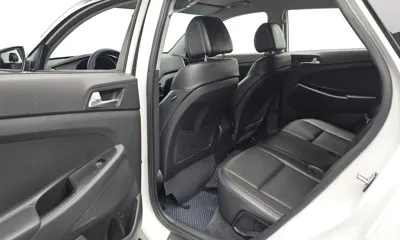 Hyundai Tucson 2016, 142591 км, за 6244.71 USD - фото 12