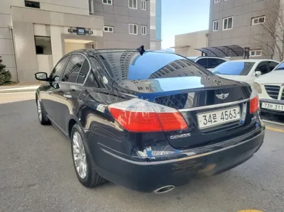 Hyundai Genesis 2010, 160107 км, за 2665.28 USD - фото 4