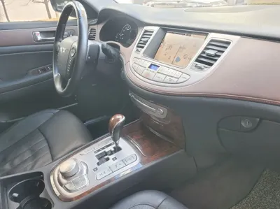Hyundai Genesis 2010, 160107 км, за 2665.28 USD - фото 13