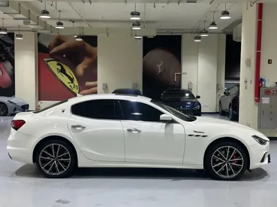 Maserati Ghibli 2023, 2069 км, за 52655.51 USD