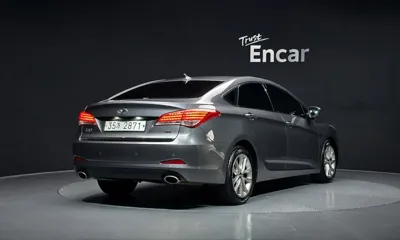 Hyundai i40 2014, 87358 км, за 4823.26 USD