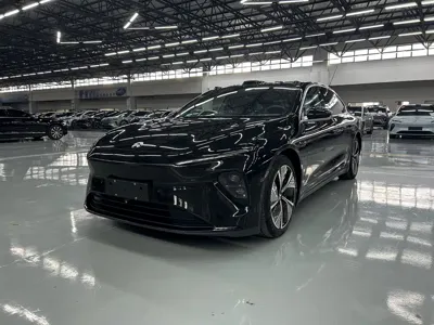 Nio ET7 · 2022 год