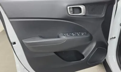 Hyundai Venue 2026, 1017 км, за 14983.72 USD - фото 24