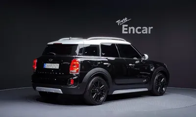 MINI Countryman 2018, 70014 км, за 9787.17 USD