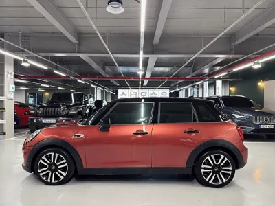 MINI Cooper 2020, 47784 км, за 11644.56 USD