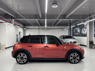MINI Cooper 2020, 47784 км, за 11644.56 USD