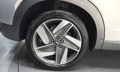 Hyundai Nexo 2019, 114453 км, за 9637.3 USD