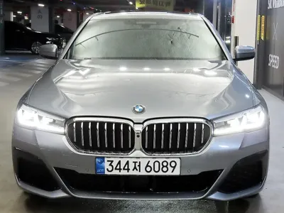 BMW 5-Series 2023, 22591 км, за 28609.18 USD