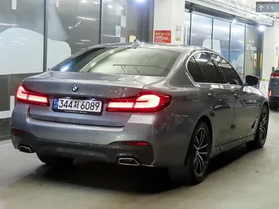 BMW 5-Series 2023, 22591 км, за 28609.18 USD