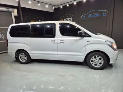 Hyundai Starex 2014, 146162 км, за 6045.63 USD
