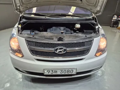 Hyundai Starex 2014, 146162 км, за 6045.63 USD - фото 19