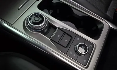 Ford Explorer 2022, 65731 км, за 65140.1 USD - фото 9