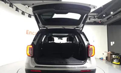 Ford Explorer 2022, 65731 км, за 65140.1 USD - фото 27