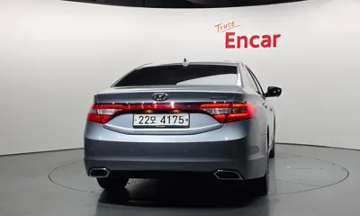 Hyundai Grandeur 2016, 51781 км, за 6761.19 USD