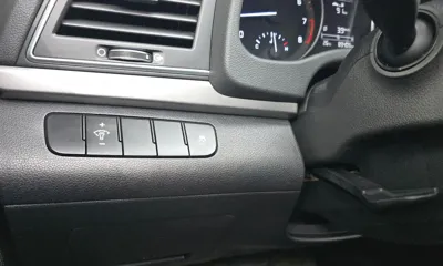 Hyundai Avante 2016, 89409 км, за 5980.63 USD - фото 17