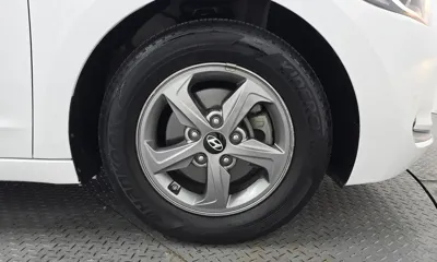 Hyundai Avante 2016, 89409 км, за 5980.63 USD - фото 21