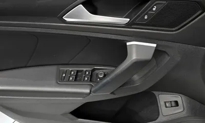 Volkswagen Tiguan 2020, 64630 км, за 13900.65 USD - фото 17