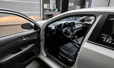 Kia K3 2019, 59238 км, за 8054.18 USD - фото 10