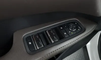 Lexus RX 2023, 39669 км, за 51459.31 USD - фото 30